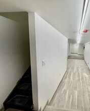 61-63 Nassau St, Ny, NY à louer Photo intérieure- Image 2 de 2