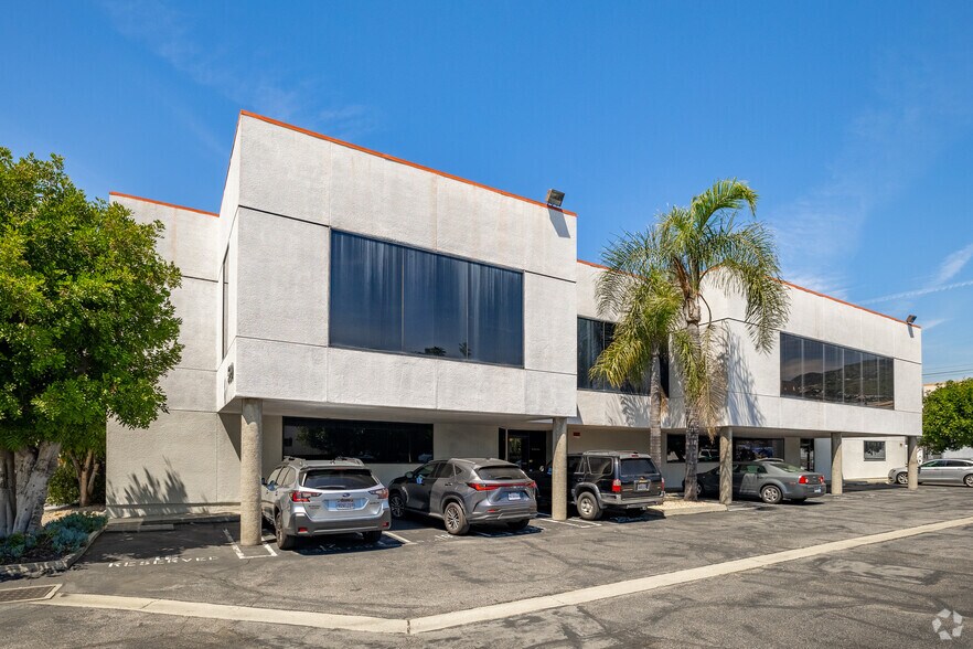 529 Hahn Ave, Glendale, CA à louer - Photo du bâtiment - Image 2 de 8