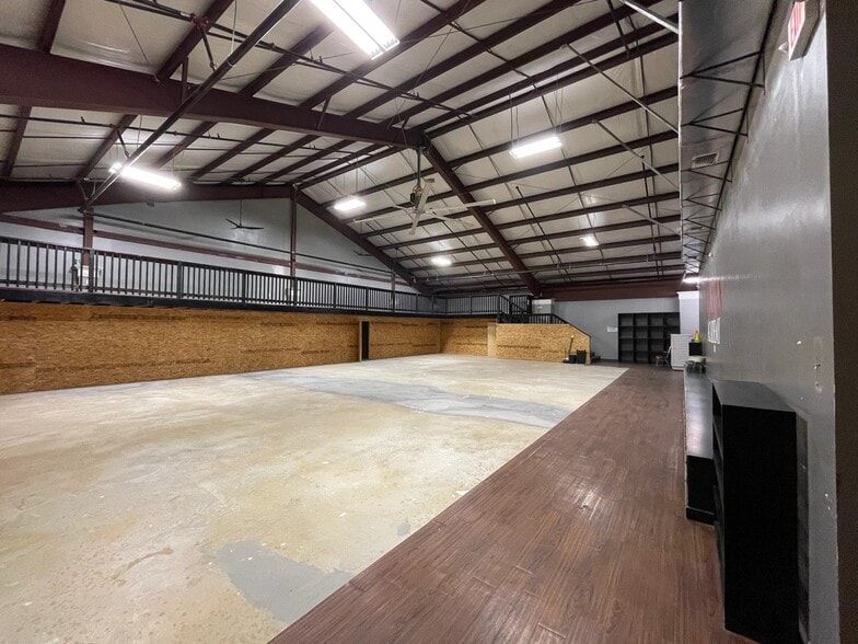 166 N Loop 1604 E, San Antonio, TX for sale - Interior Photo - Image 2 of 23