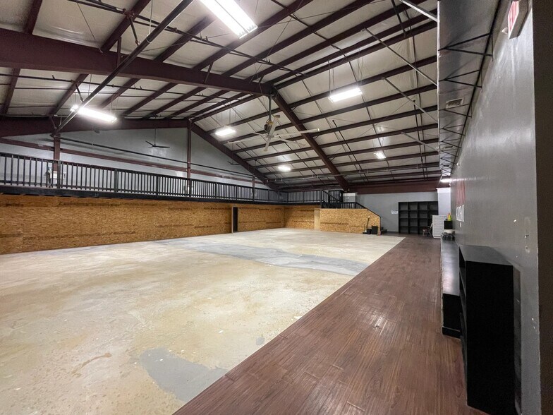 166 N Loop 1604 E, San Antonio, TX à vendre - Photo intérieure - Image 2 de 23