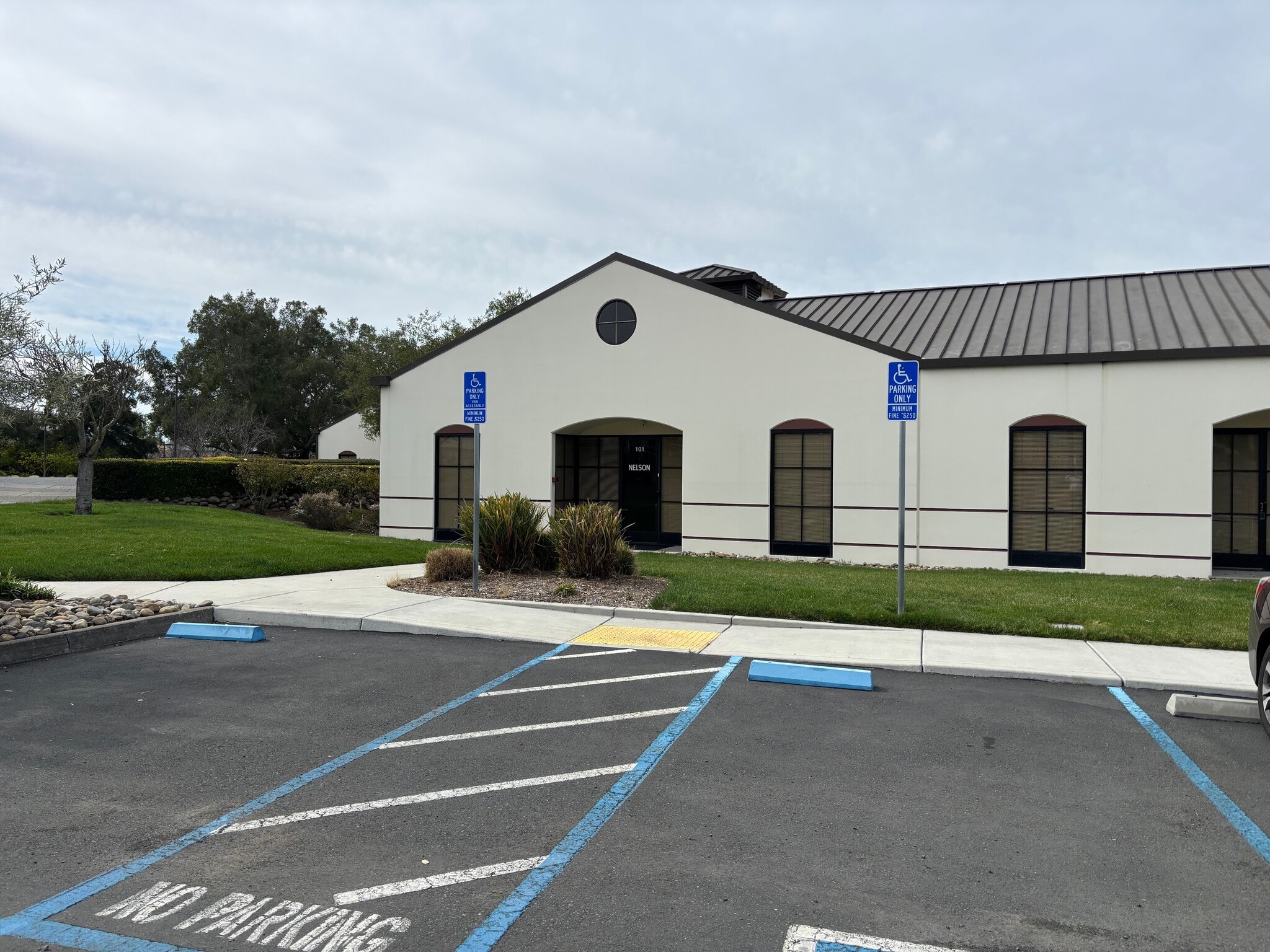477 Devlin Rd, Napa, CA for lease Building Photo- Image 1 of 11
