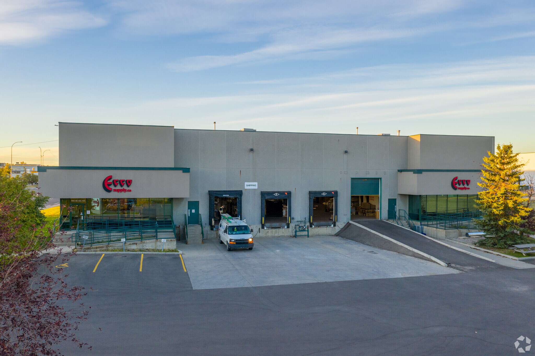 1145 65 Ave NE, Calgary, AB for sale Primary Photo- Image 1 of 1