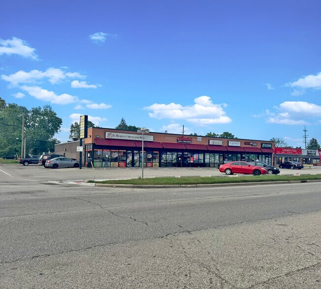 109-119 W Grand Ave, Melrose Park, IL à vendre - Photo du bâtiment - Image 2 de 6