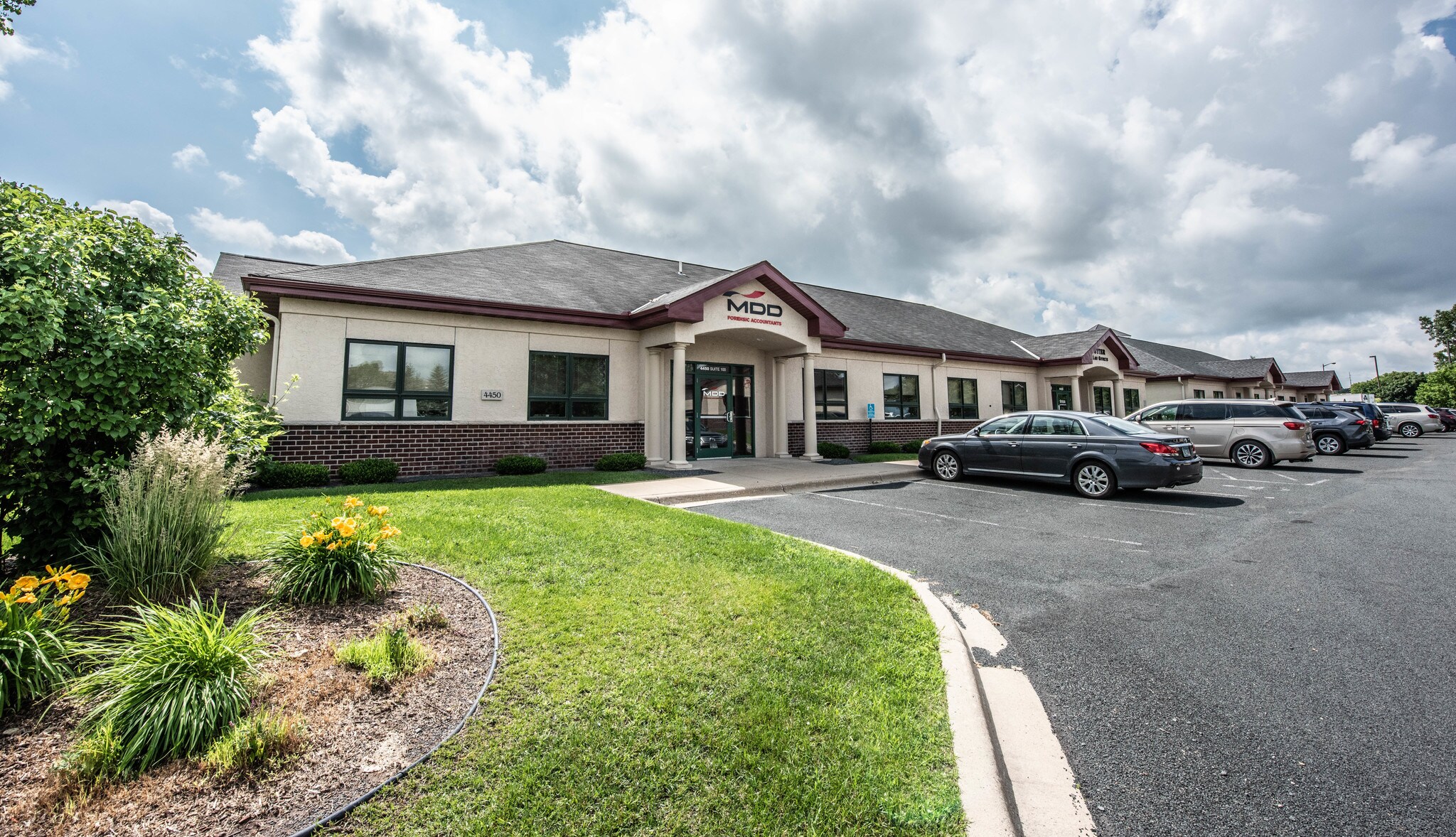 4450 Erin Dr, Eagan, MN for lease Building Photo- Image 1 of 27