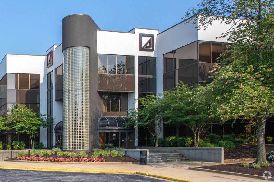 1099 Winterson Rd, Linthicum Heights, MD à louer - Photo du bâtiment - Image 3 de 10