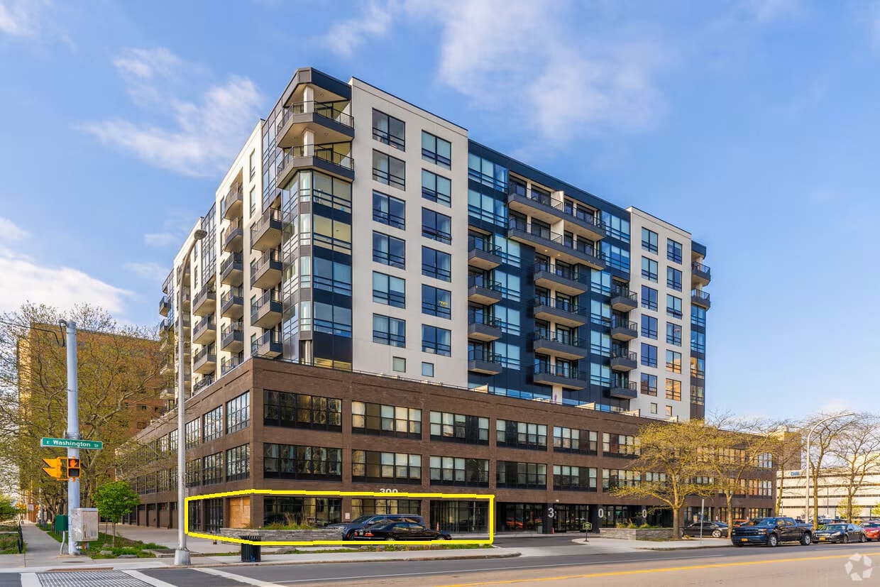 300 E Washington St, Syracuse, NY for lease Building Photo- Image 1 of 14