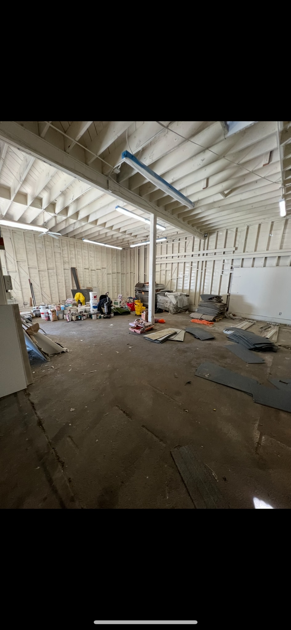 923 S Prairie Ave, Inglewood, CA for lease Interior Photo- Image 1 of 2