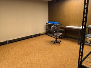 610 W Ottawa St, Lansing, MI for lease Interior Photo- Image 2 of 4