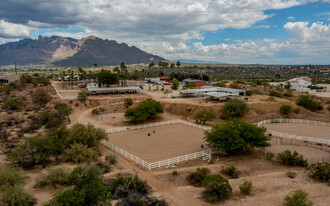 Commercial Stables in Northwest Tucson - Commercial Real Estate