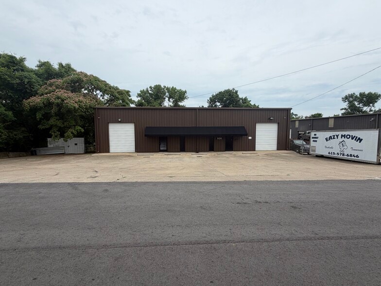 926 Old Dry Creek Rd, Madison, TN for lease - Building Photo - Image 1 of 3
