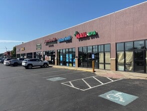 3040 W Broadway Blvd, Sedalia, MO à louer Photo du bâtiment- Image 1 de 12