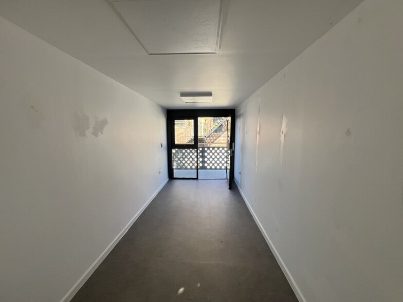 3A Overbury Road, London for lease - Interior Photo - Image 2 of 8