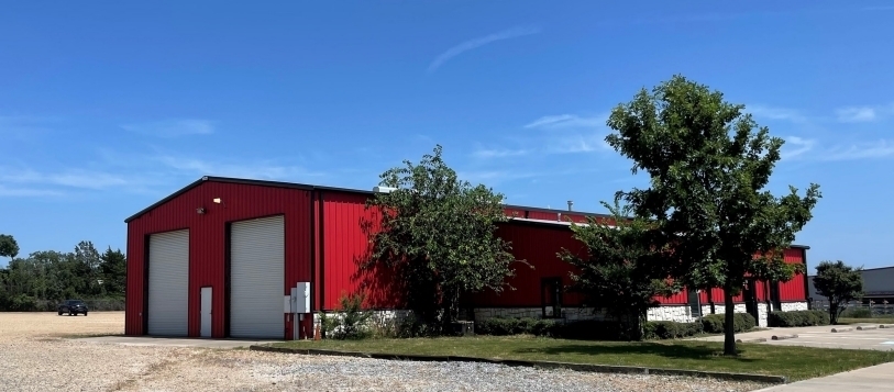 620 Grigsby Way, Cedar Hill, TX for lease - Building Photo - Image 2 of 5