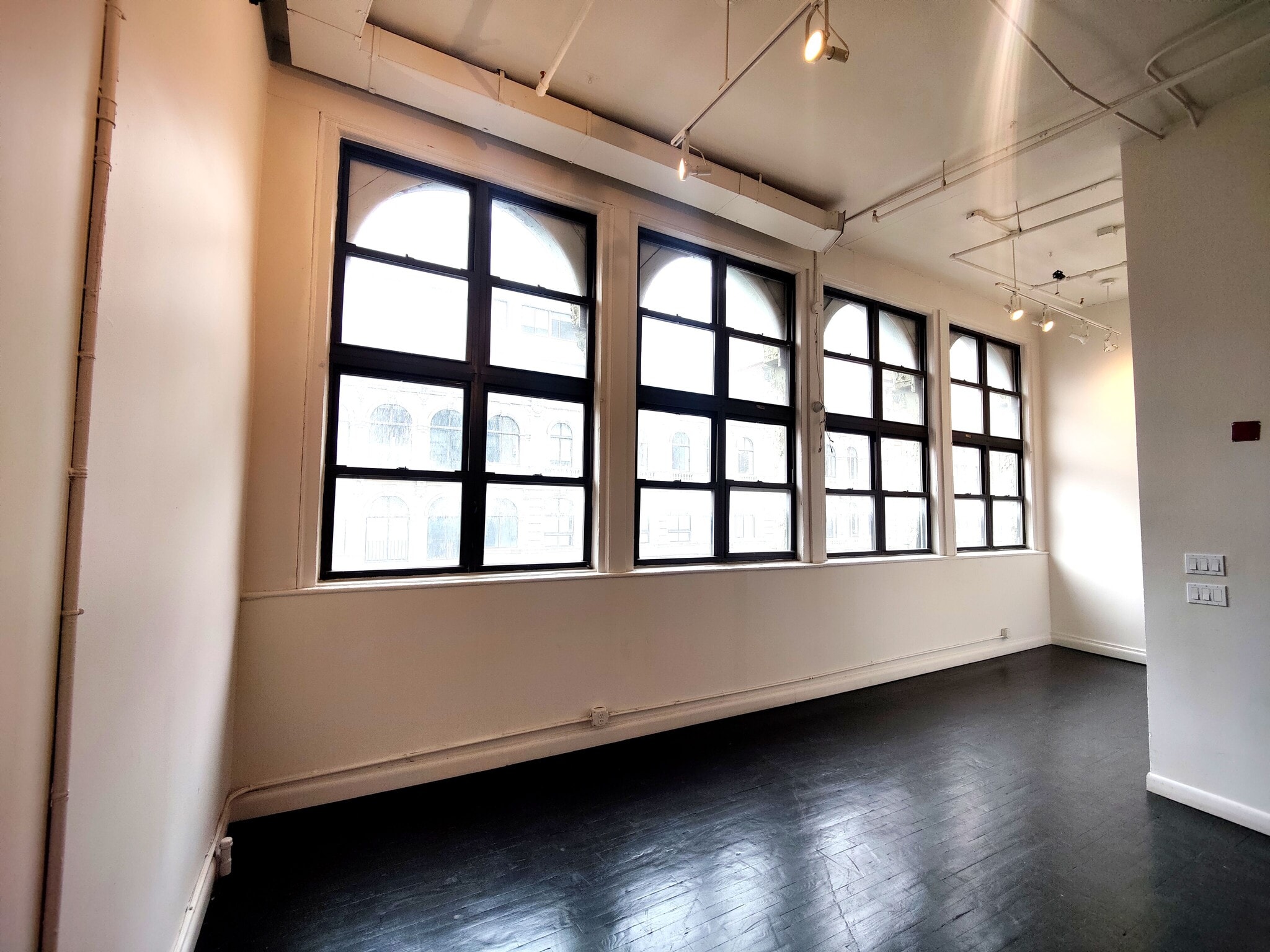 650 Broadway, New York, NY for lease Interior Photo- Image 1 of 13