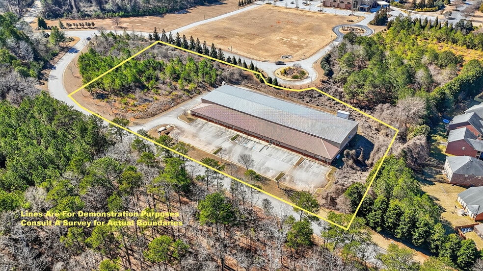 175 Kendra Dr, McDonough, GA for sale - Primary Photo - Image 1 of 11