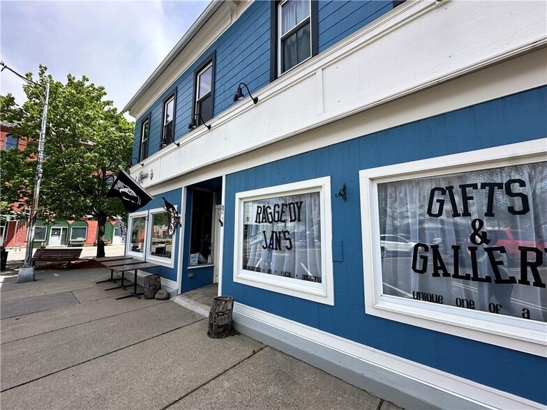 11 S State St, Nunda, NY à vendre - Photo du bâtiment - Image 2 de 27
