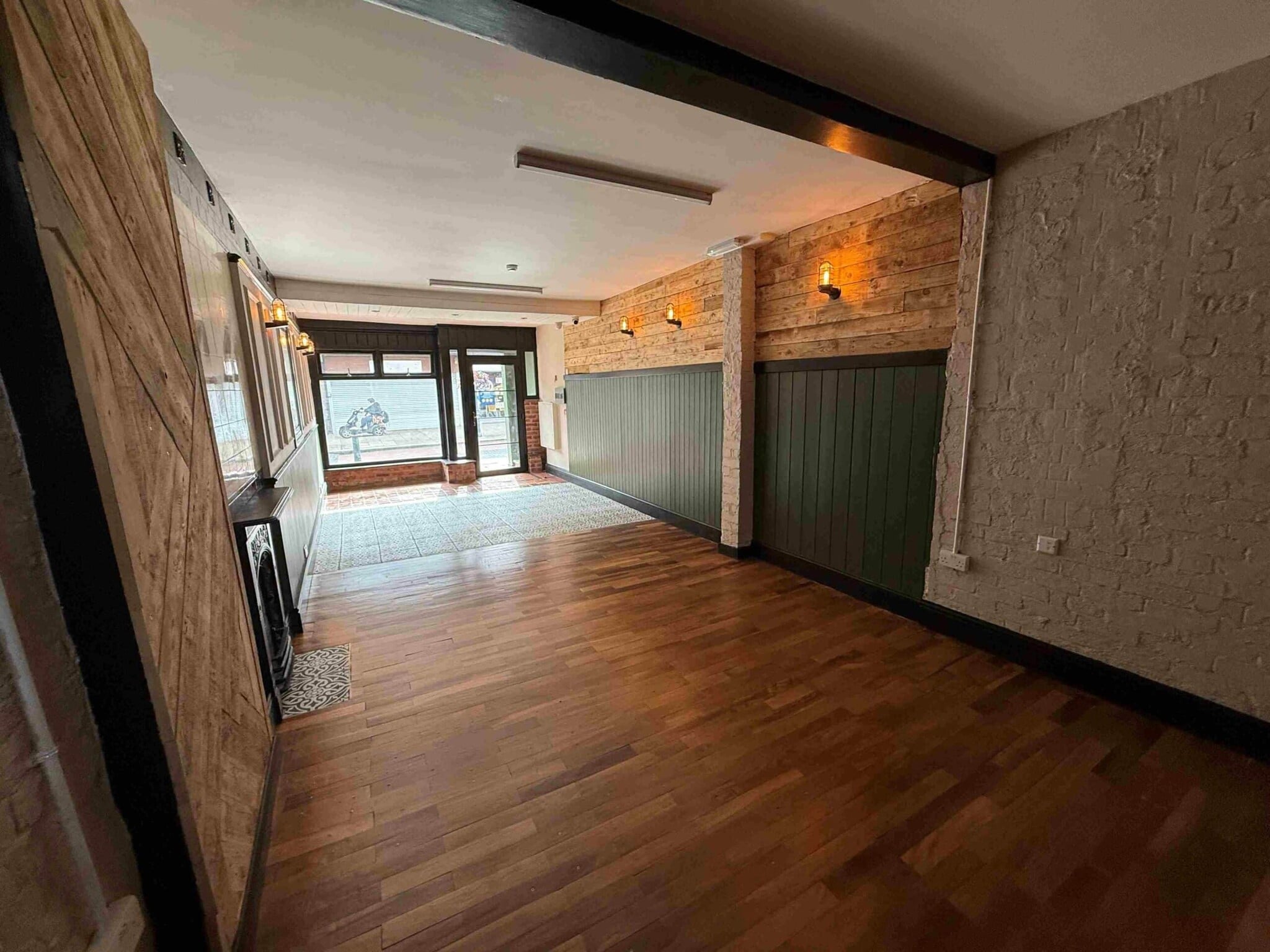 69 Market St, Crewe for lease Interior Photo- Image 1 of 5