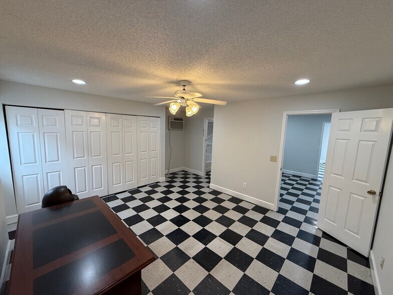 2124 Frederick Rd, Opelika, AL à louer - Photo du bâtiment - Image 2 de 12