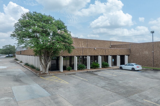 More details for 7000-7070 Empire Central Dr, Houston, TX - Flex for Lease