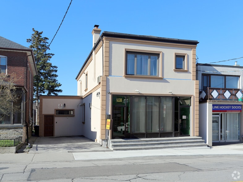 658 Vaughan Rd, Toronto, ON à vendre - Photo principale - Image 1 de 2