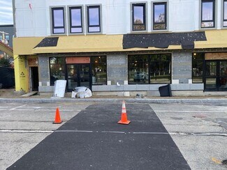 Plus de détails pour 21 Central St, Manchester, NH - Commerce de détail à louer