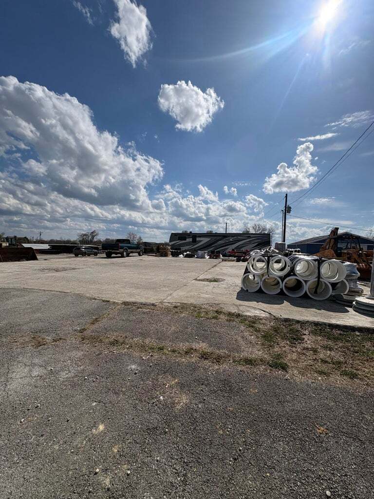 1987 W Highway 80, Nancy, KY for sale Primary Photo- Image 1 of 5