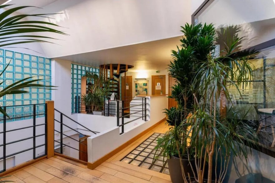 63 Rue Edouard Vaillant, Levallois-Perret for lease - Building Photo - Image 3 of 11