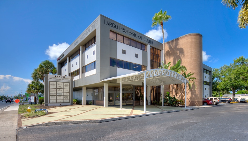 11200 Seminole Blvd, Largo, FL for lease Building Photo- Image 1 of 14