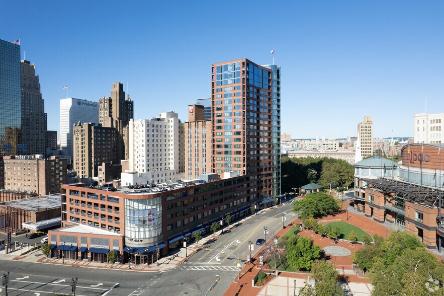 2 Center St, Newark, NJ à louer - Photo du bâtiment - Image 2 de 3