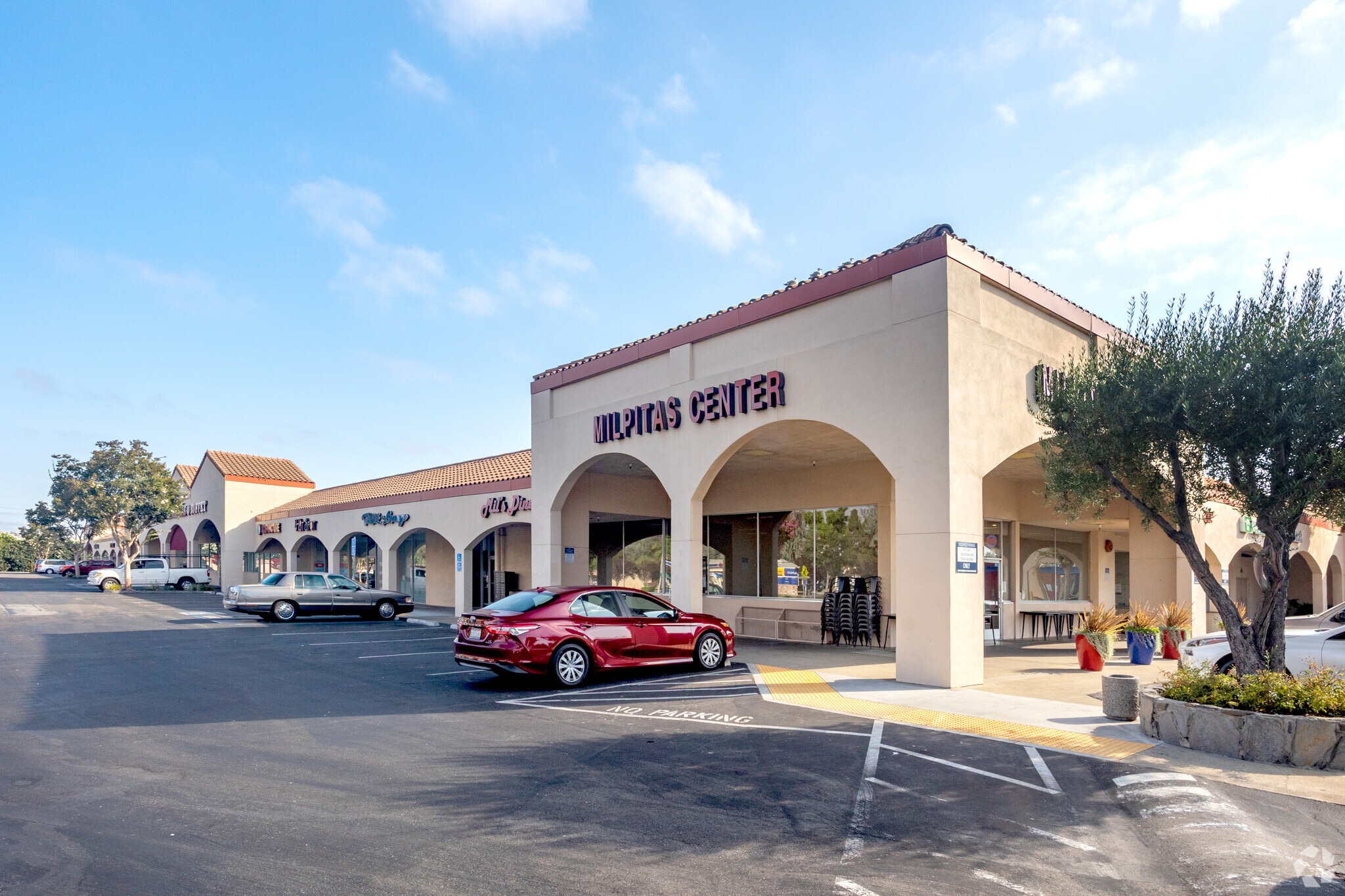 301 W Calaveras Blvd, Milpitas, CA for lease Primary Photo- Image 1 of 32