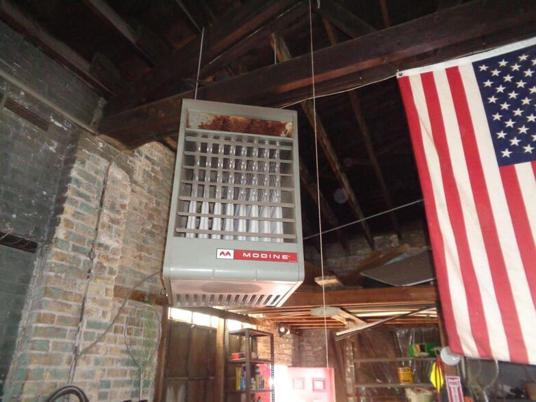 2958 Narragansett ave, Chicago, IL for sale - Building Photo - Image 3 of 14
