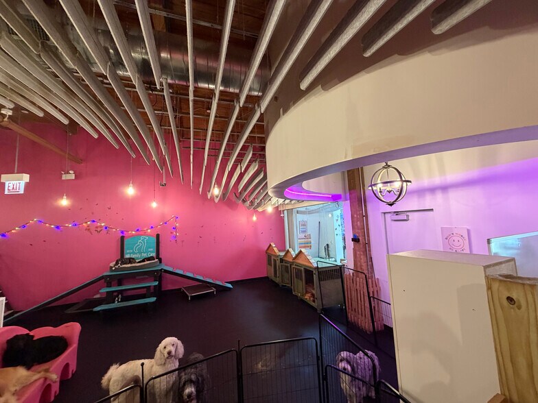 819-823 W Eastman St, Chicago, IL for lease - Interior Photo - Image 3 of 19