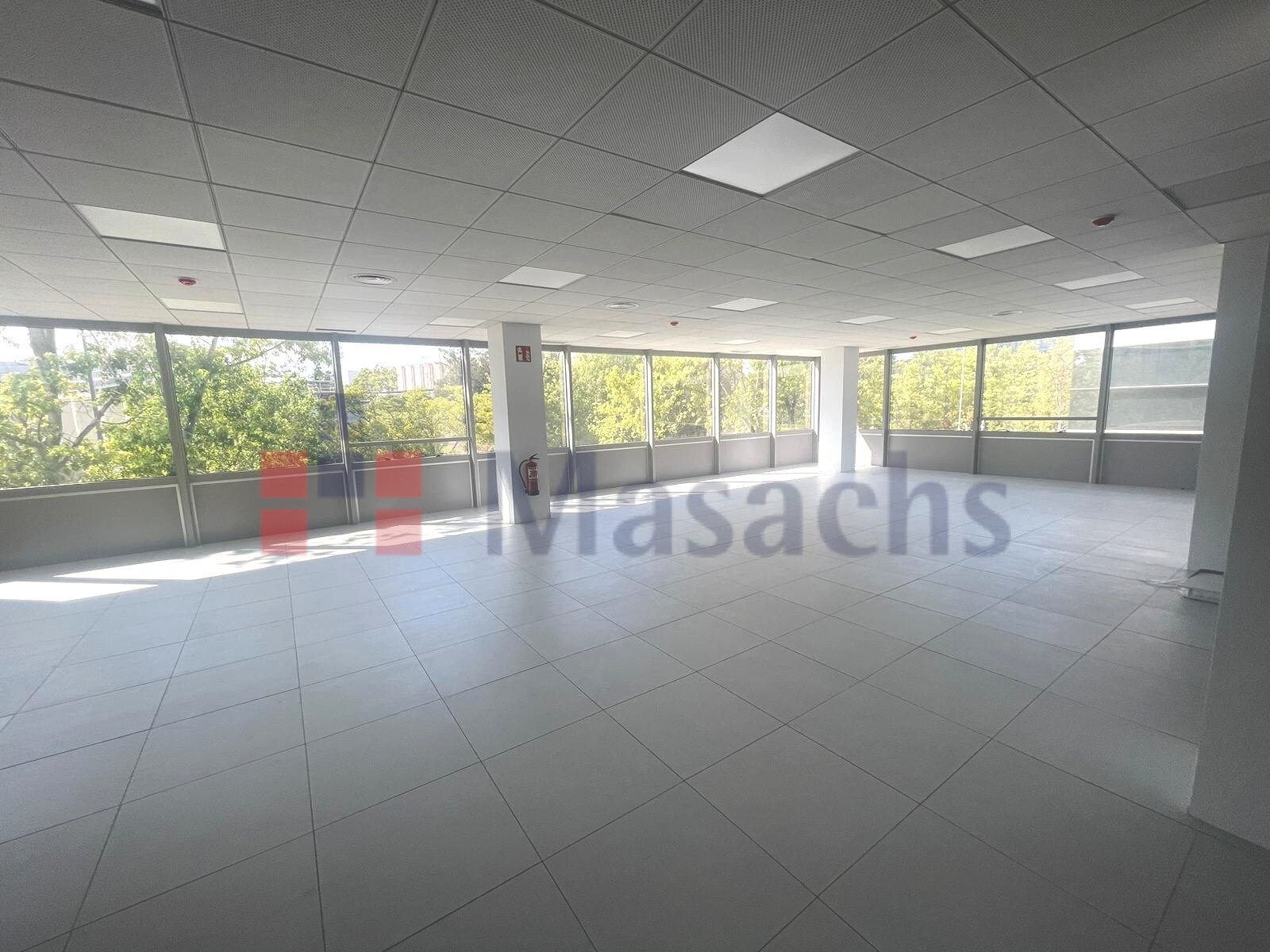 Bureau dans Sant Cugat del Vallès, Barcelona à louer Photo intérieure- Image 1 de 11