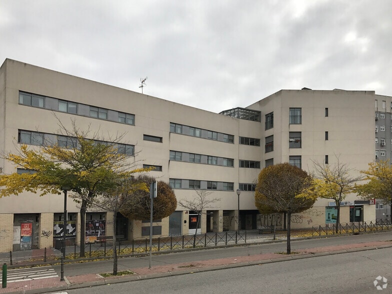 Glorieta Primero de Mayo, 3, Coslada, Madrid for lease - Building Photo - Image 2 of 2