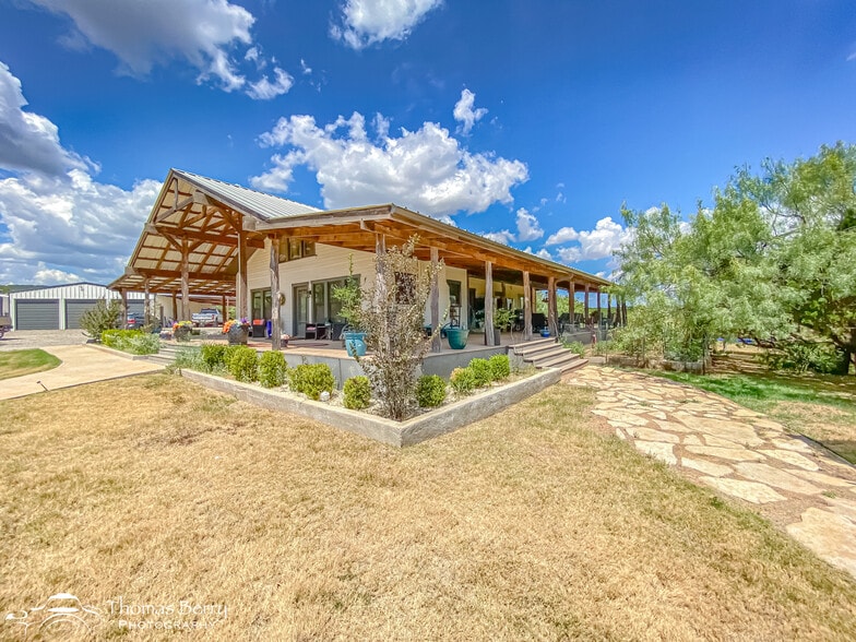 214 County Road 330, Buffalo Gap, TX for sale - Building Photo - Image 2 of 59