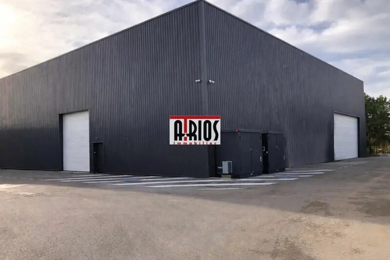 Industrial in Signes for lease Building Photo- Image 1 of 8
