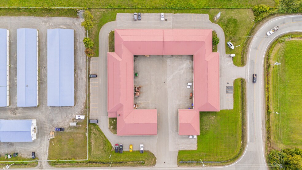 250 Rue Industrielle, St-Roch-de-L'achigan, QC à vendre - Photo du bâtiment - Image 2 de 20