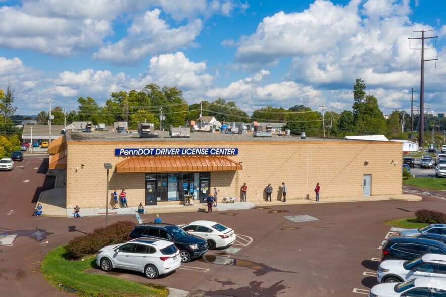 143 S Gulph Rd, King Of Prussia, PA for lease - Building Photo - Image 2 of 3