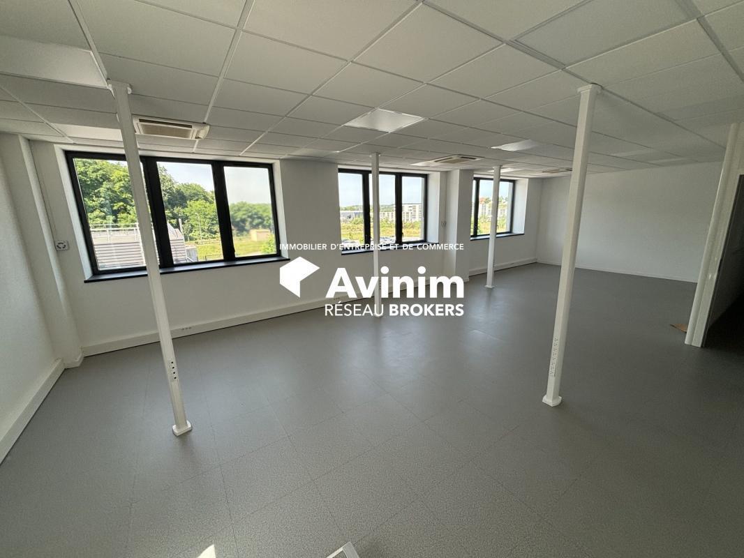 Office in Besançon for lease Building Photo- Image 1 of 8