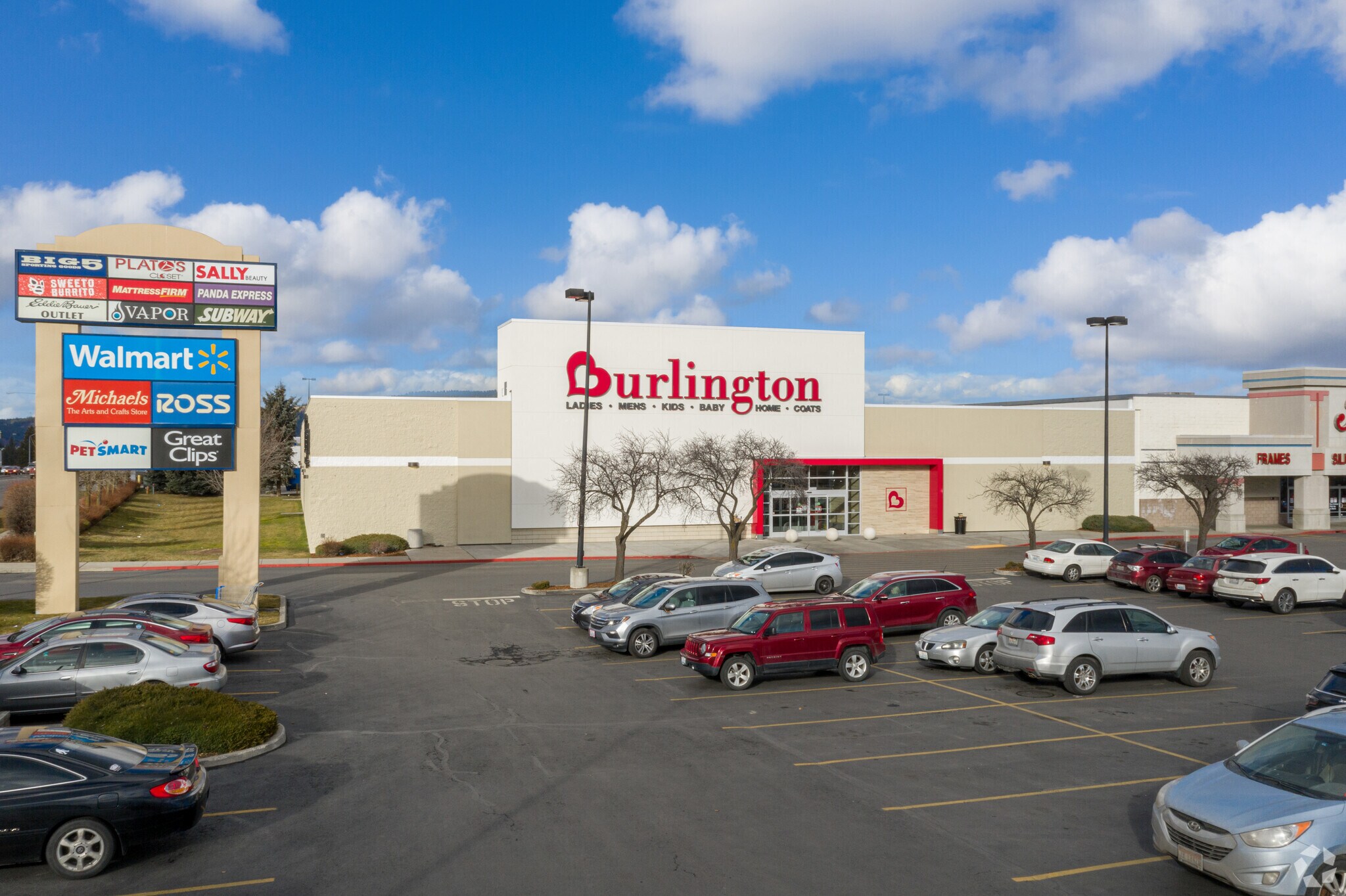 15533-15607 E Broadway Ave, Veradale, WA à louer Photo principale- Image 1 de 14