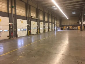 Industriel dans Mitry-Mory à louer Photo du bâtiment- Image 2 de 15