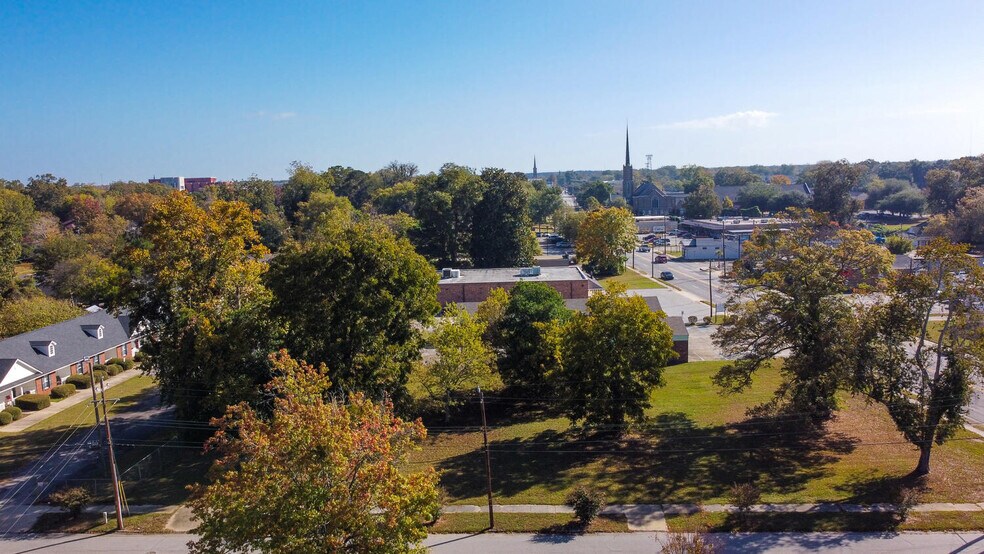 343 Liberty St, Sumter, SC à vendre - Photo du bâtiment - Image 2 de 17