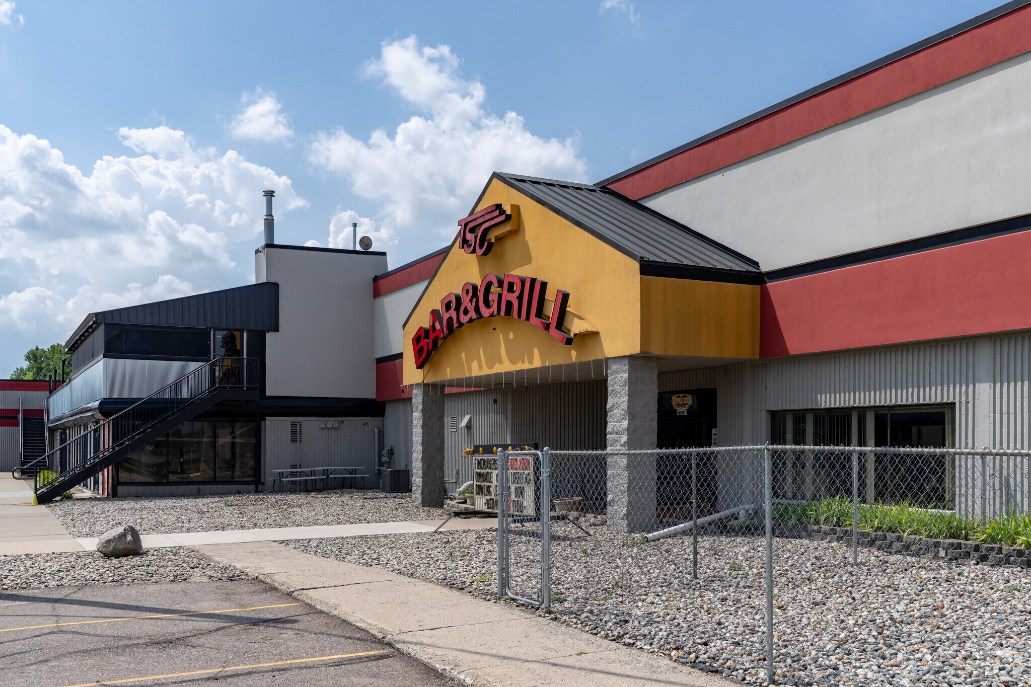 40501 Production Dr, Harrison Township, MI à vendre Photo principale- Image 1 de 5