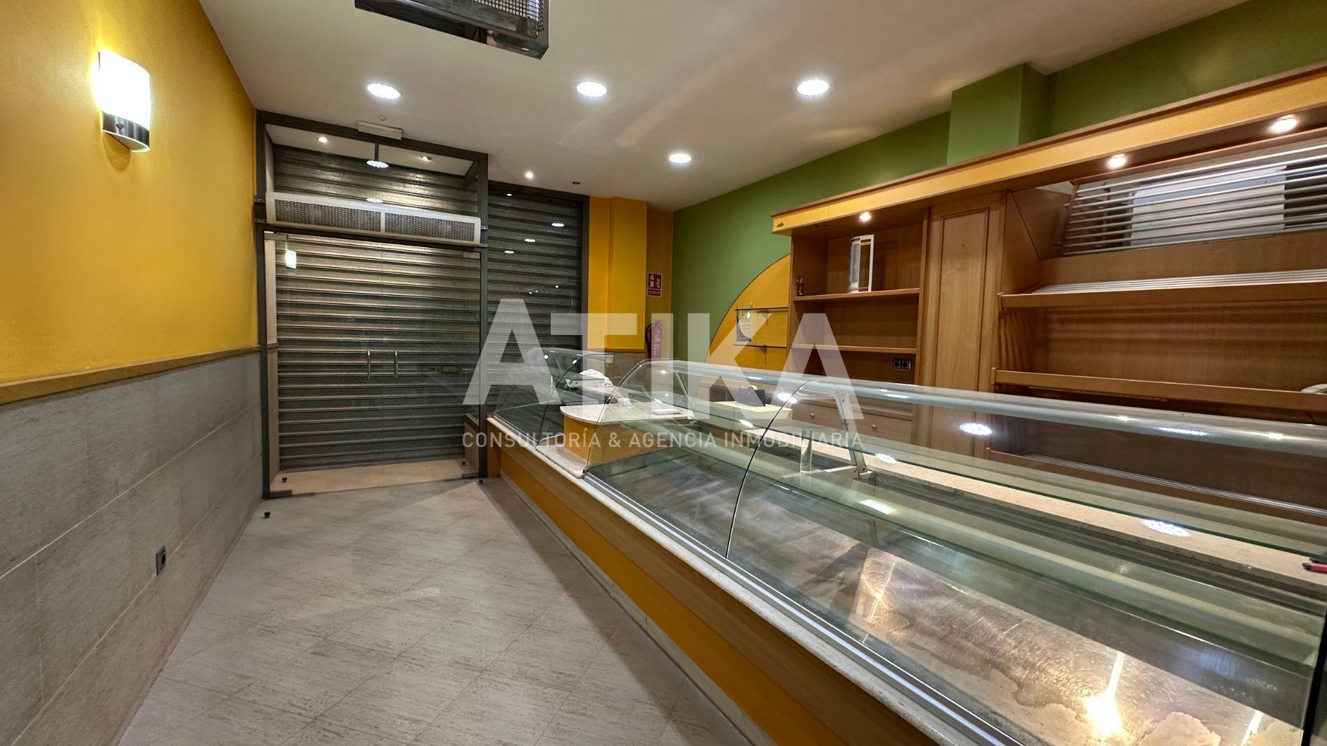 Retail in Ontinyent, Valencia for sale Interior Photo- Image 1 of 20