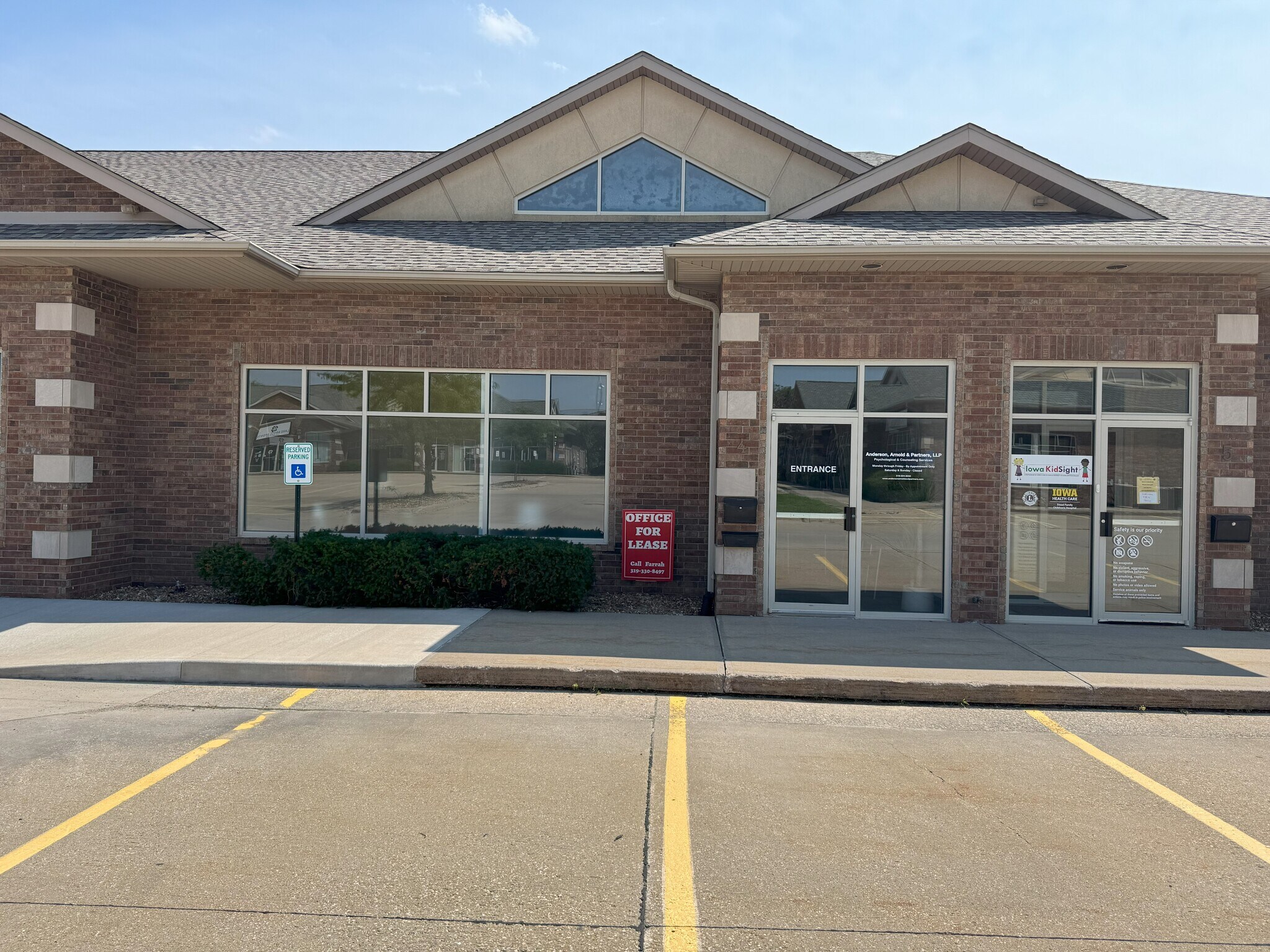 2431 Coral Ct, Coralville, IA à vendre Photo du bâtiment- Image 1 de 1