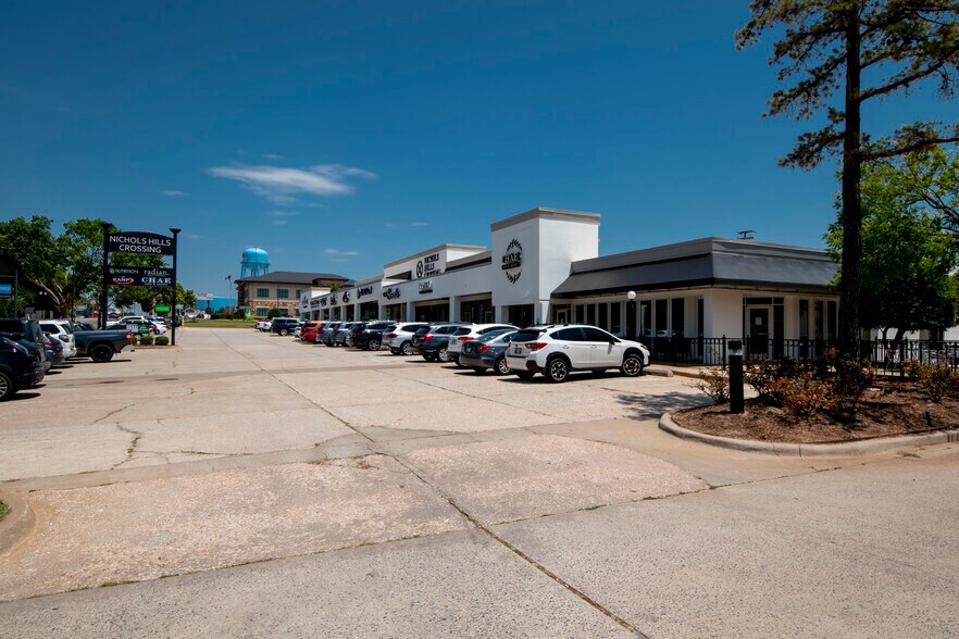 7300-7310 N Western Ave, Oklahoma City, OK à louer - Photo du bâtiment - Image 2 de 3