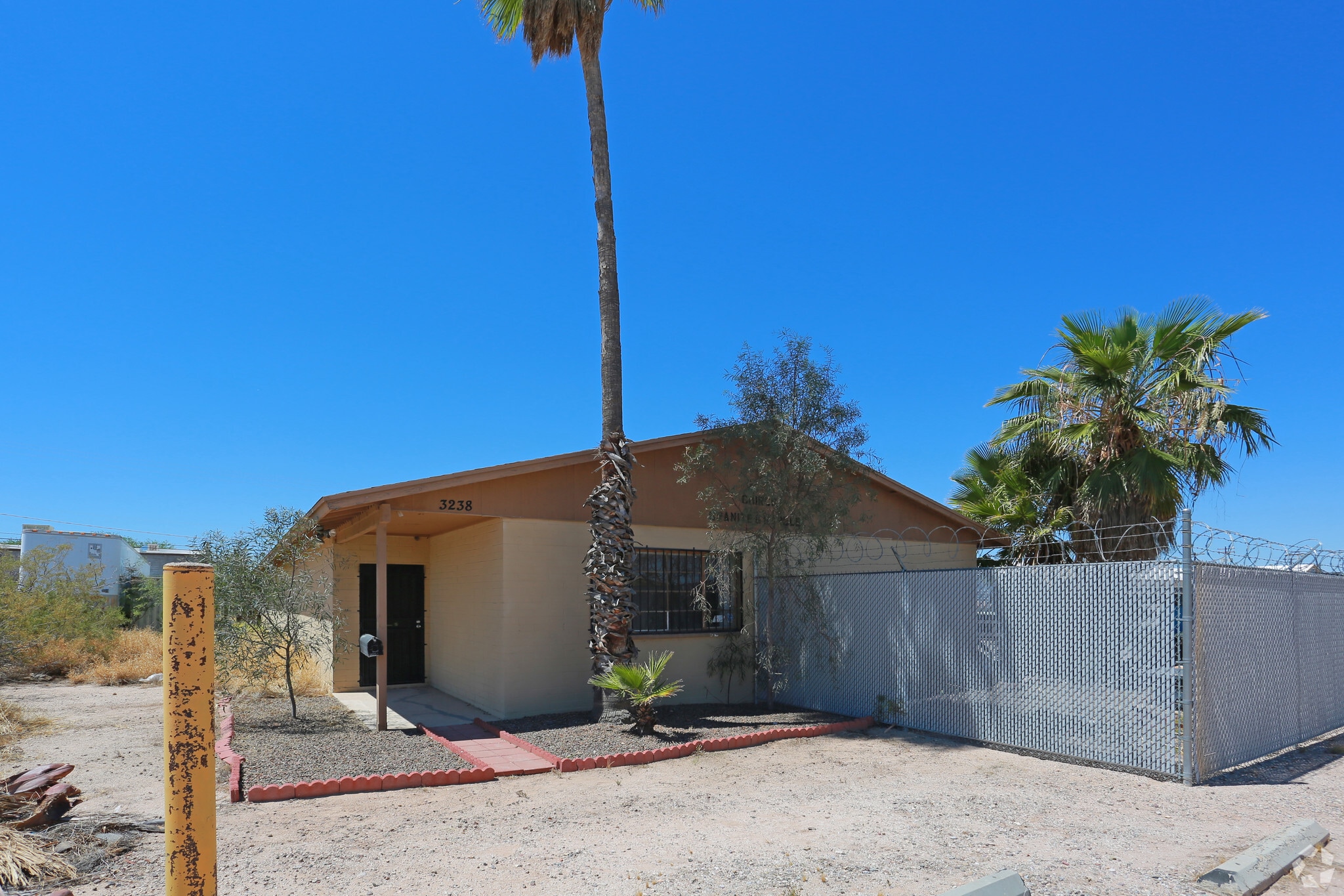 3238 E Columbia St, Tucson, AZ for sale Primary Photo- Image 1 of 6