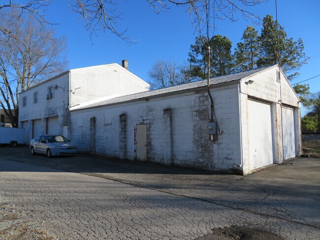 Plus de détails pour 113 S Graham St, Sardinia, OH - Industriel à vendre