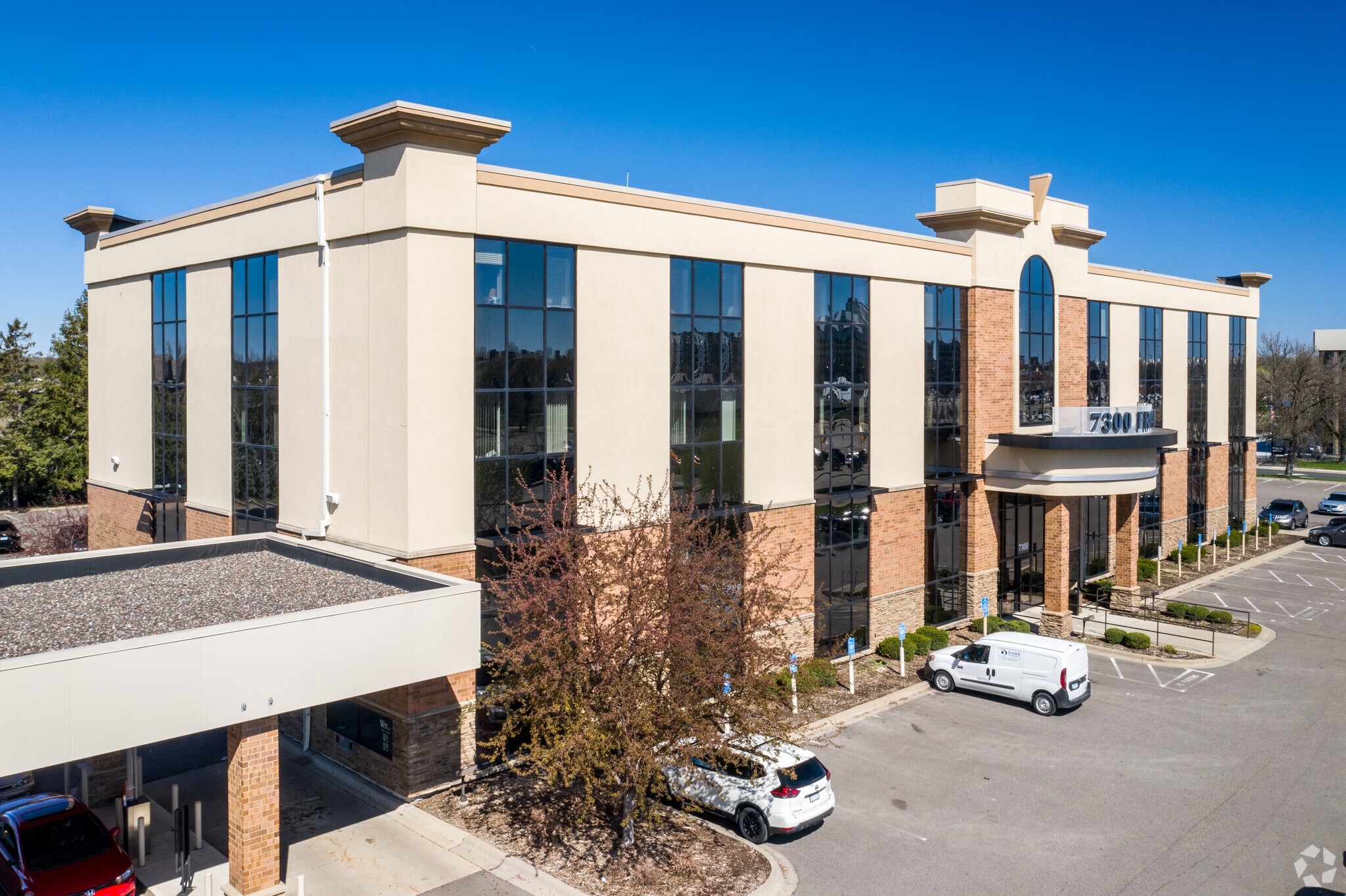 7300 France Ave S, Edina, MN à vendre Photo du bâtiment- Image 1 de 93