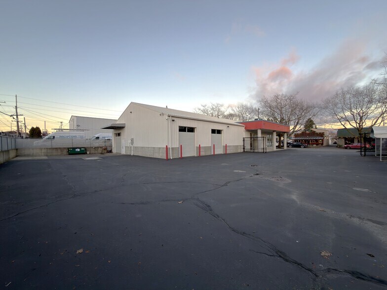 2219 James St, Bellingham, WA à louer - Photo du bâtiment - Image 2 de 10